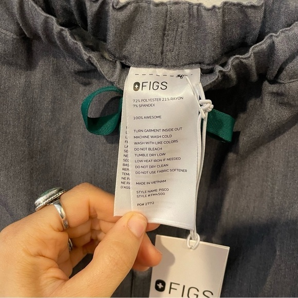 Figs Pisco Basic Scrub Pants in Graphite - Picture 11 of 11